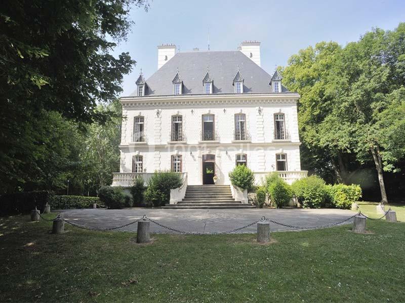 Location salle Pontault-Combault (Seine-et-Marne) - Château Bois La Croix #1