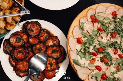 Miniature Location salle Maasmechelen (Limbourg) - Pathé Genk #4 Façade vitrée d'un bâtiment industriel rénové avec une ancienne structure minière visible en arrière-plan.