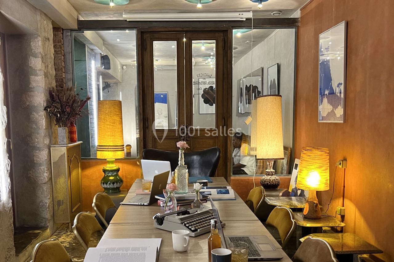 Salle de Réunion : 20 M2