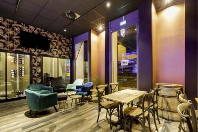 Location salle Lyon 2 (Rhône) - Tram33 #5