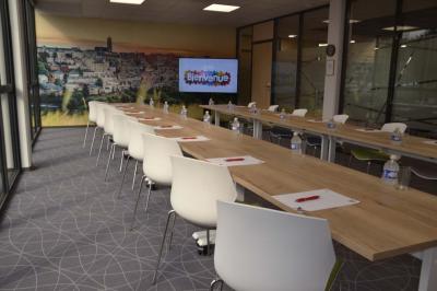 Location salle Luc-la-Primaube (Aveyron) - BURO Club Rodez #11