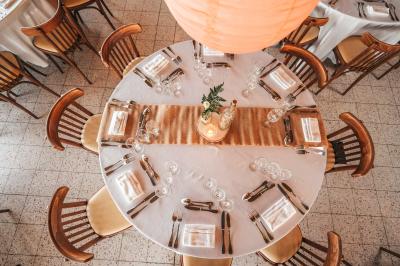 Terrasse au bord de l'eau