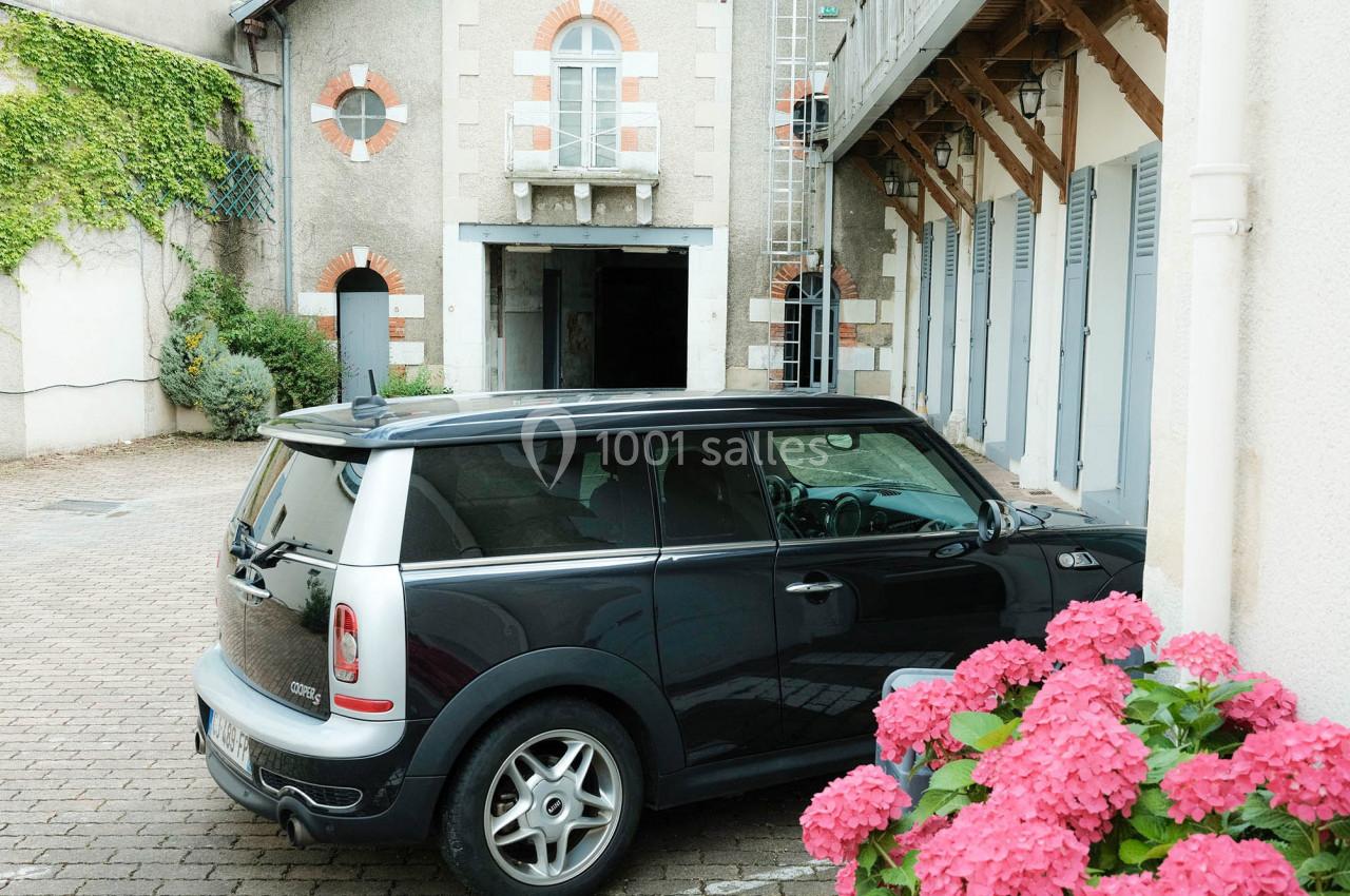 Parking - Hôtel de l'Europe Poitiers