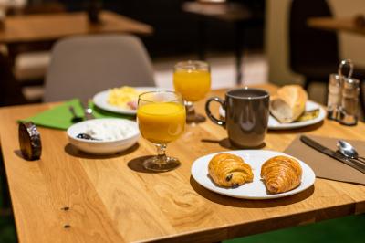 Location salle Cauterets (Hautes-Pyrénées) - Garden & City Cauterets #1
