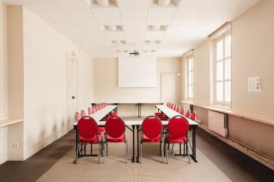 Salle Léon Bourgeois - Espace CEDIAS - Easy Réunion