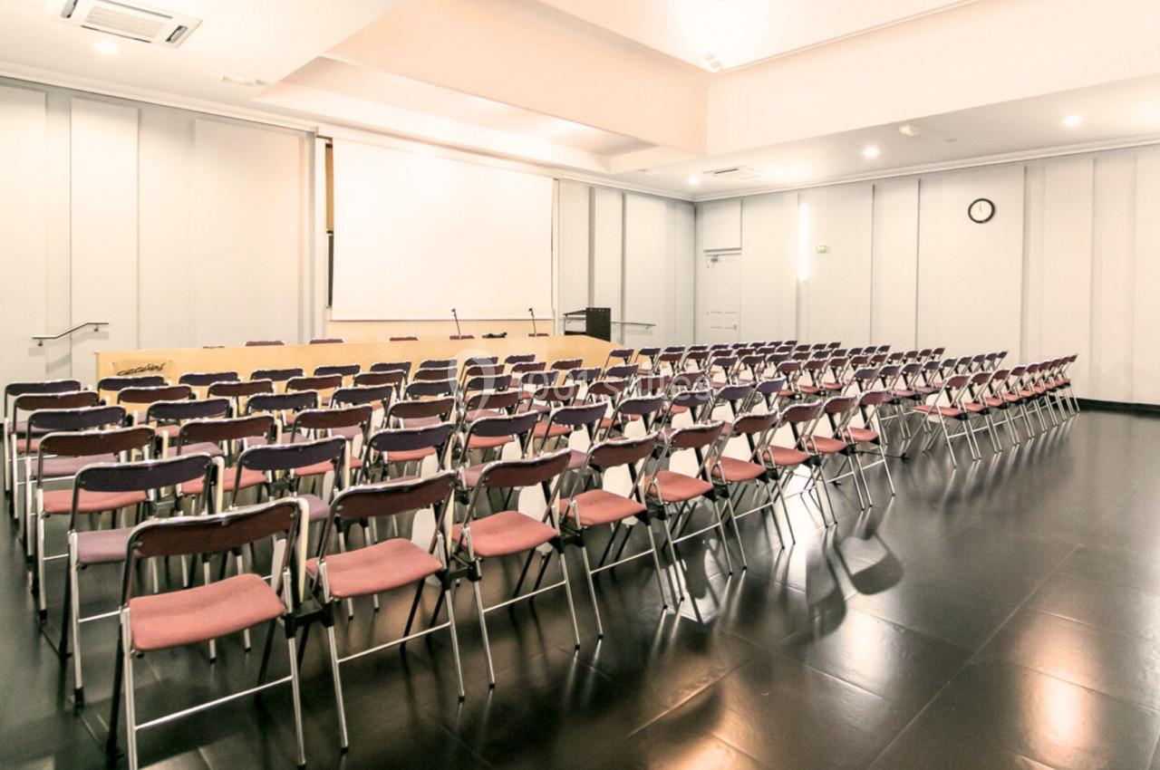 Salle Léon Bourgeois - Espace CEDIAS - Easy Réunion