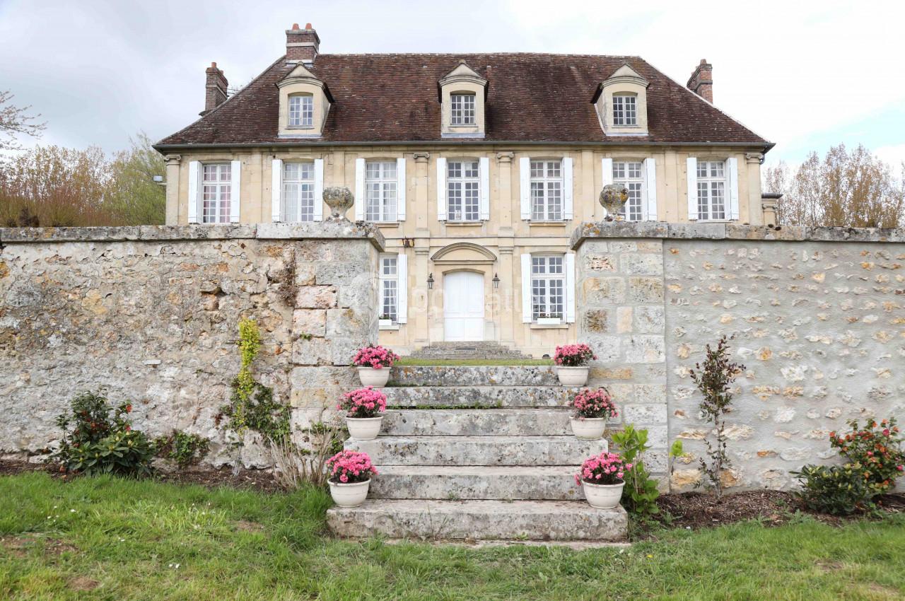 Location salle Wy-dit-Joli-Village (Val-d'Oise) - Château d'Hazeville #1