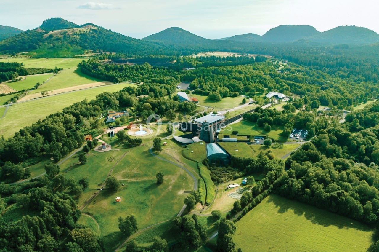 Location salle Pontgibaud (Puy-de-Dôme) - Vulcania #1