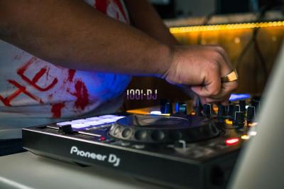 DJ Alex - photo 1