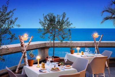 Fairmont Premium Room Garden View