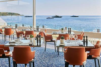 Fairmont Premium Room Garden View