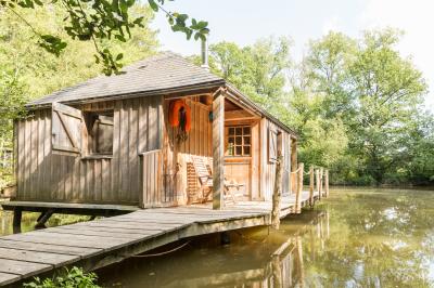 Activités : accrobranche, course d'orientation, archery tag...