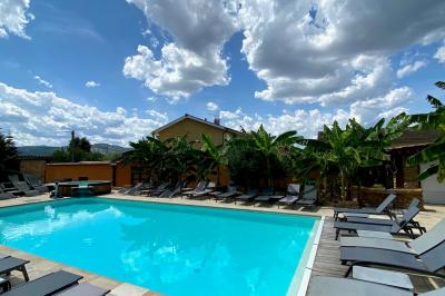 Le Paradis  Le Paradis