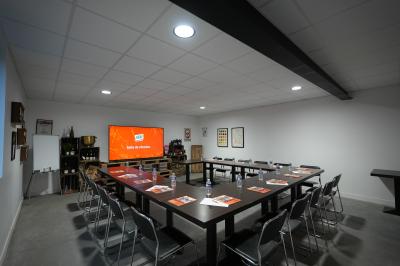 Séminaire Salle V and B La Madeleine Séminaire Salle V and B La Madeleine