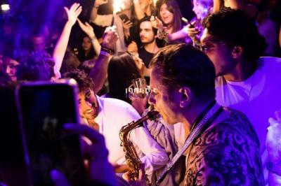 DJ Paris 9 (Paris) - Eric Sax #18