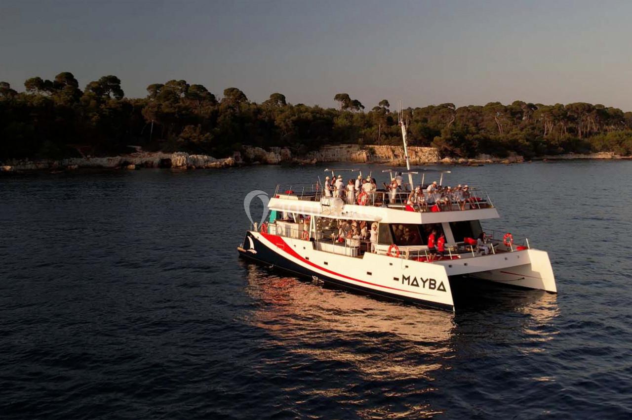 Catamaran MAYBA