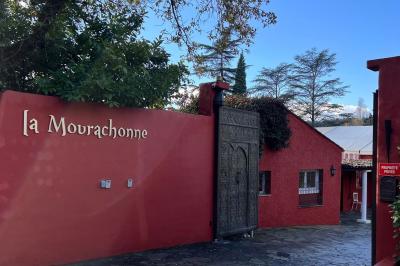 Domaine de la Mourachonne Domaine de la Mourachonne