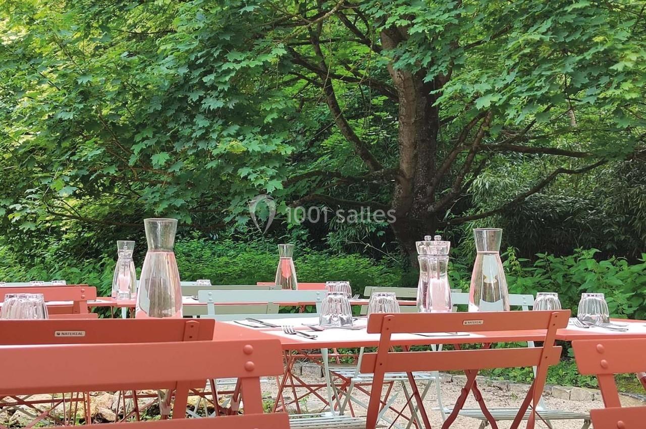 Terrasse estivale de l'Auberge Lurçat