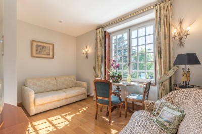 Logo de la République française et d'Atout France accompagnant un texte annonçant une distinction touristique pour un manoir.