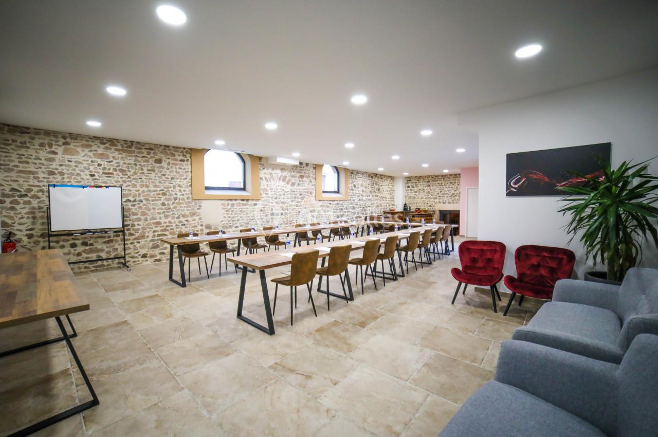Location salle Émeringes (Rhône) - Le Cuvage By Raisin Rose #3