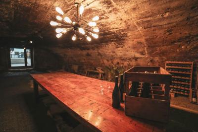 Location salle Émeringes (Rhône) - Le Cuvage By Raisin Rose #22