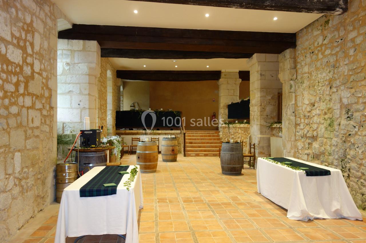 Salle des Gardes: rez-de-chaussée 90m²