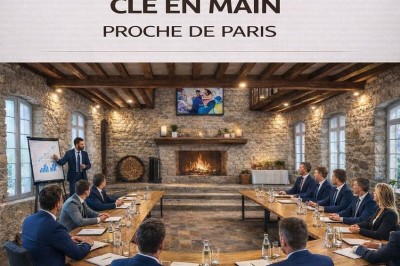 Texte alternatif : Logo avec le texte ’Maison Nelson Villecerf’, mélangeant des lettres colorées et une écriture manuscrite.