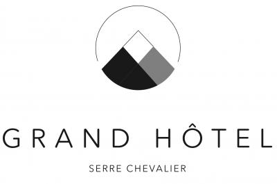 Logo du Grand Hôtel Serre Chevalier avec un design minimaliste représentant des montagnes stylisées.