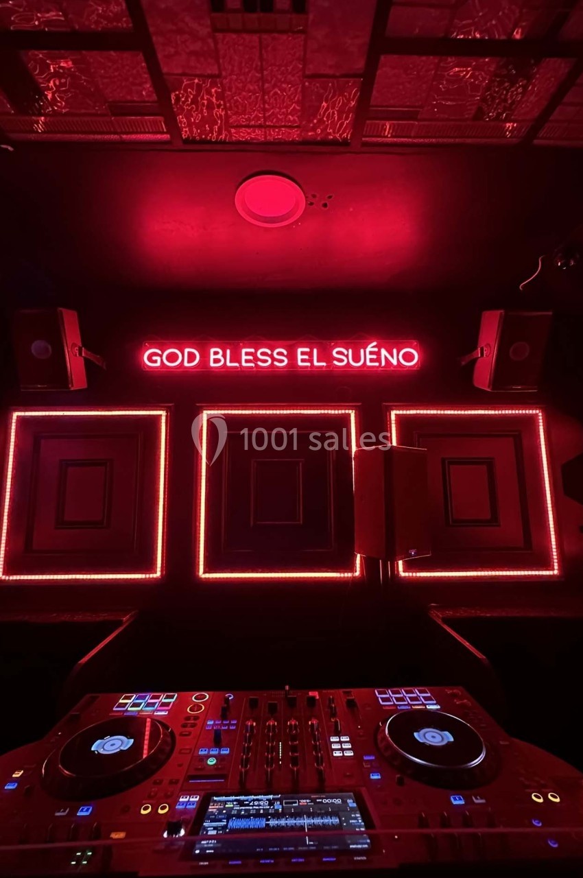 Club / Salle Dansante/ Dj