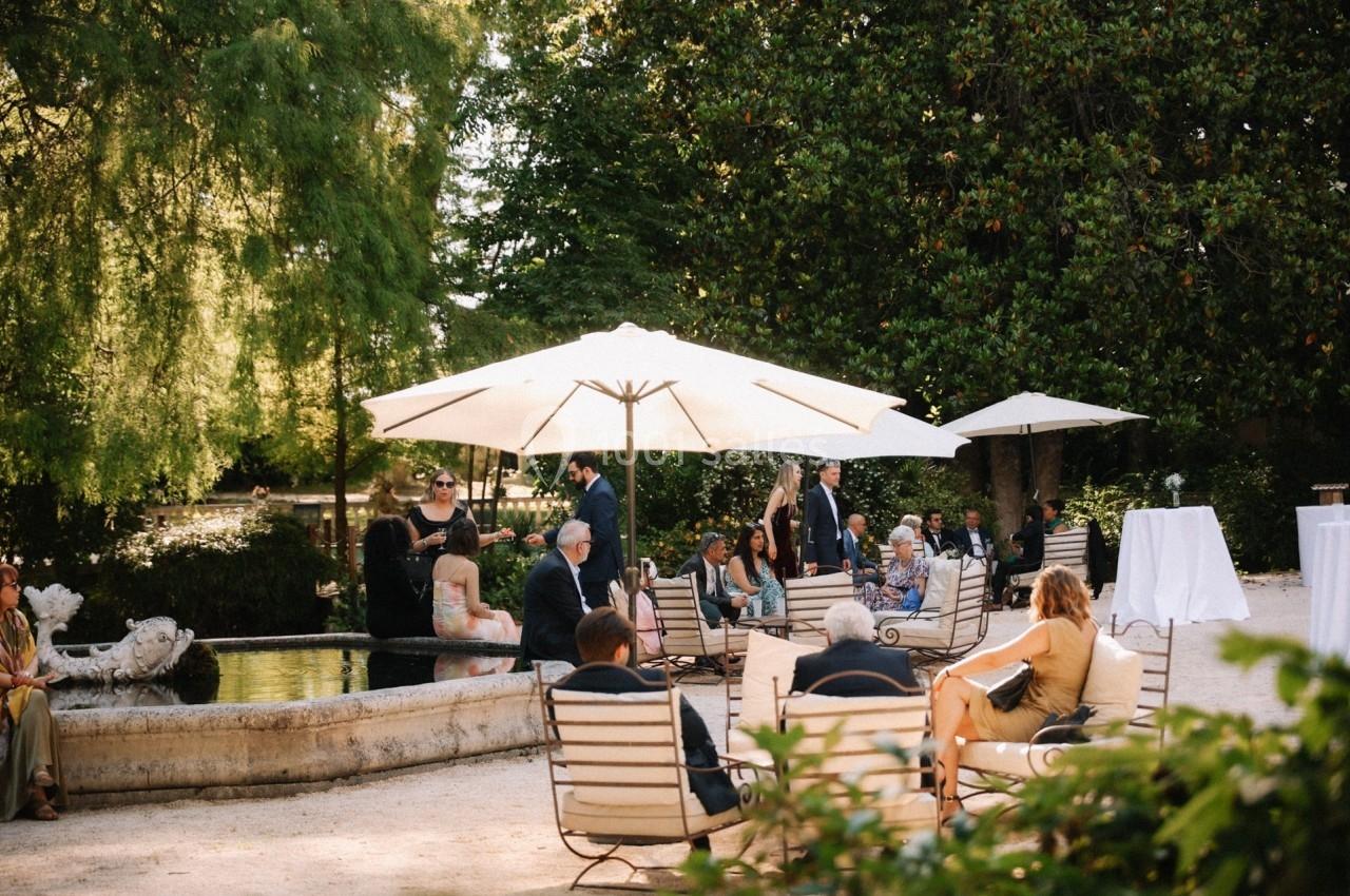 La terrasse du château et son bassin