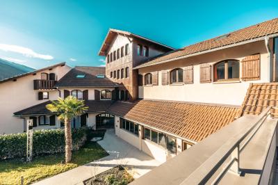 Base Camp Lodge Albertville