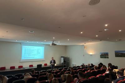 Miniature Auditorium Saint Vincent Cocktail - coursive