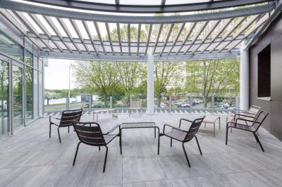 Miniature Terrasse - Salle Bellevue Cocktail - coursive