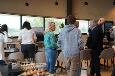 Salle Pinot Noir & Chardonnay 