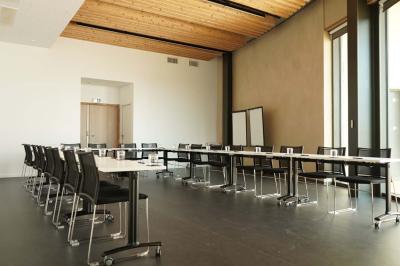 Salle Pinot Noir & Chardonnay 