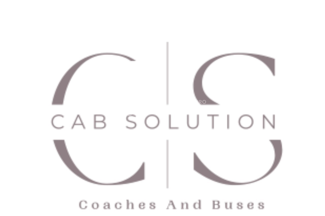 Logo de l'entreprise ’CAB Solution’ avec les initiales ’CS’ stylisées et la mention ’Coaches And Buses’ en dessous.