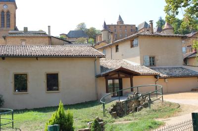 Salles de Porte des Pierres Dorées Salles de Porte des Pierres Dorées