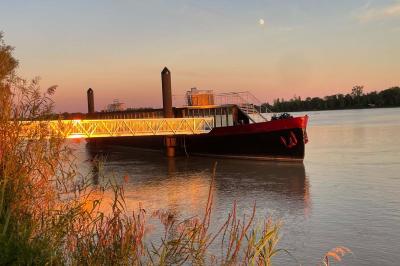Location salle Saint-Germain-de-la-Rivière (Gironde) - La Péniche du Mascaret #66