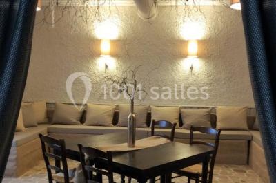 Miniature Location salle Lucenay (Rhône) - Domaine au Val d'Azergues #26 Vue aérienne d'une zone rurale avec des arbres, un cours d'eau sinueux et des bâtiments aux toits rouges.