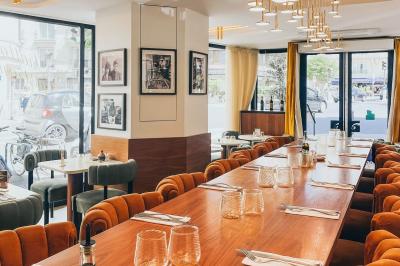 EnzaFamiglia Trocadéro EnzaFamiglia Trocadéro