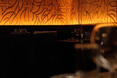 Miniature Location salle Uccle (Bruxelles-Capitale) - Kekko #9 Assortiment de plats variés sur une table, incluant légumes, tartines, salade et entrées colorées.