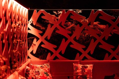 Miniature Location salle Uccle (Bruxelles-Capitale) - Kekko #23 Assortiment de plats variés sur une table, incluant légumes, tartines, salade et entrées colorées.