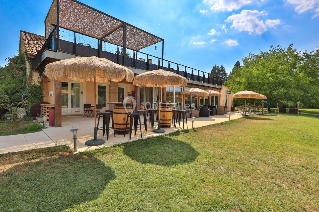 Location salle Rousset (Bouches-du-Rhône) - Déjeunez Sous l'Arbre  #1