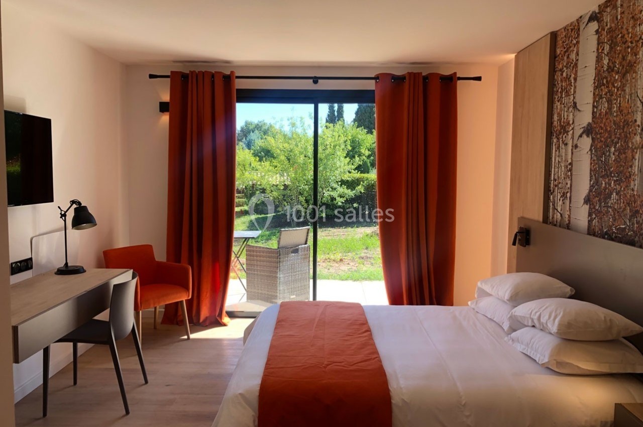 Location salle Rousset (Bouches-du-Rhône) - Déjeunez Sous l'Arbre  #10