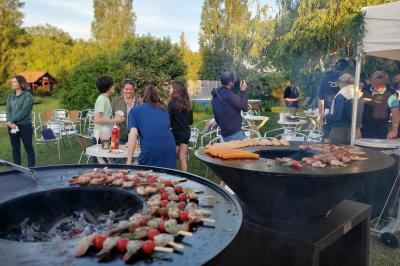 Locabarbeq Locabarbeq