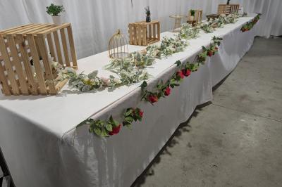 Miniature Location salle Seclin (Nord) - Luminaria #71 Salle moderne avec tables hautes blanches, éclairage coloré et murs vitrés, prête pour un événement.