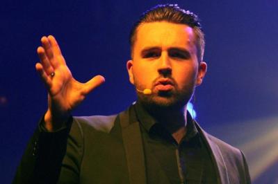 Niko Magicien & Hypnotiseur de Spectacle  Niko Magicien & Hypnotiseur de Spectacle