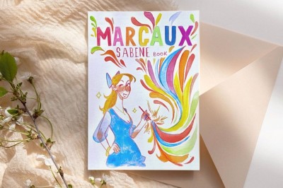 Illustration peinte à la main représentant un homme et deux enfants dans un style artistique, avec des noms et une date…