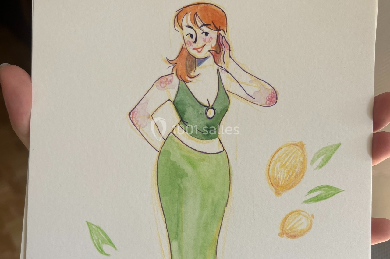 Illustration d'une femme rousse souriante en robe verte, entourée de citrons et de feuilles dessinés.