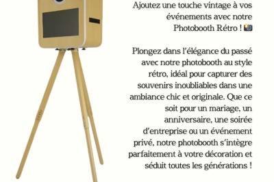 Borne photo interactive avec écran tactile, éclairage LED vert et options de filtres affichées sur l'écran.